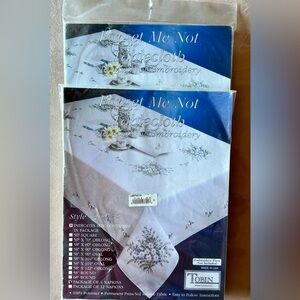 NIP Bundle 2 Pkgs Tobin Home Furnishings “Forget Me Not” Stamped 4 Napkins Each